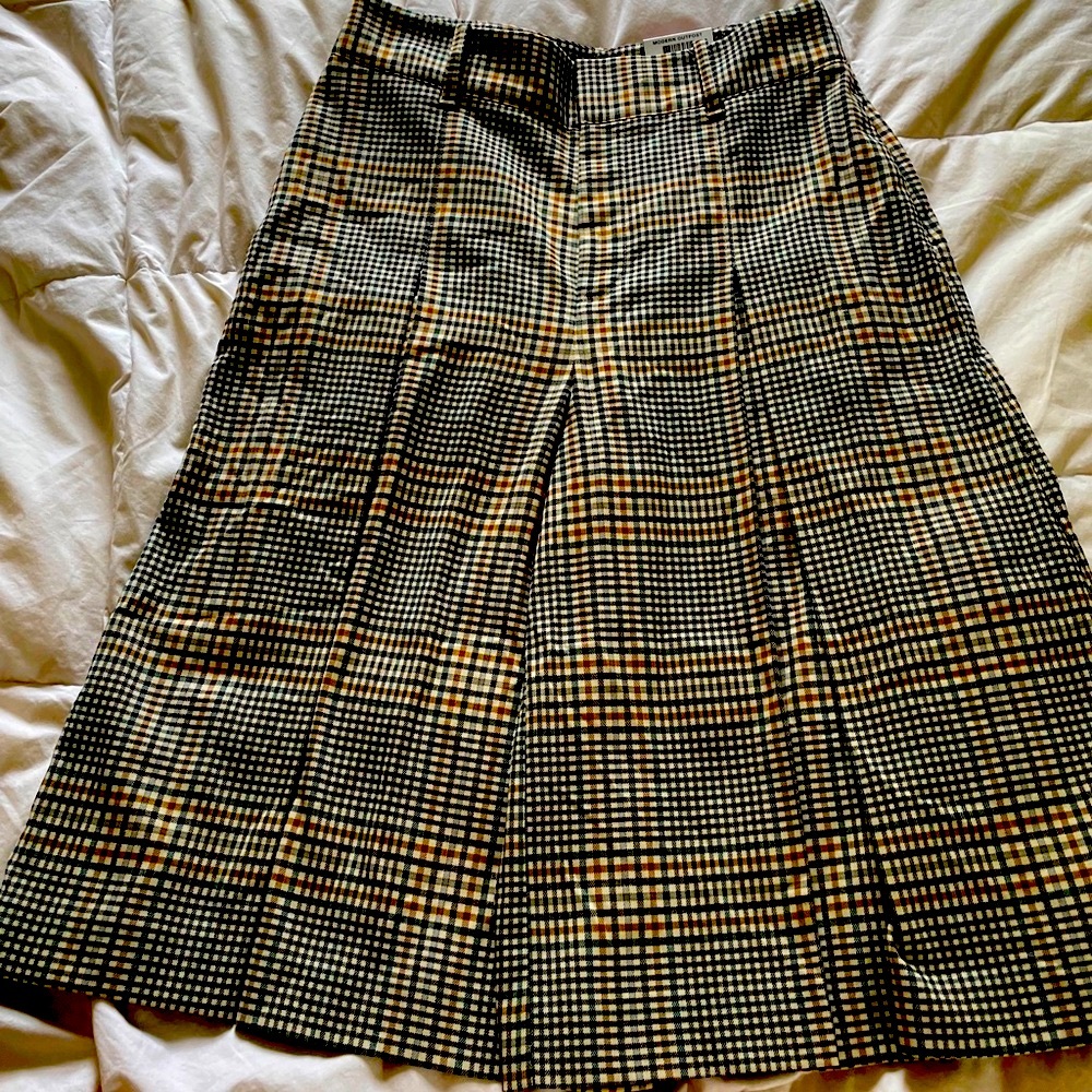 Plaid pleated skort